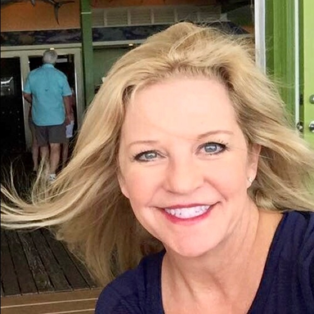 Meet your Posher, Lisa